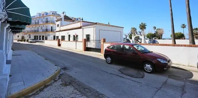 Vistas Al Mar A Pie De Playa
